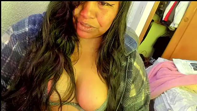 ebonycamelia online show from January 13, 2026, 6:45 pm