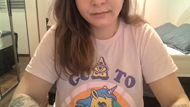 xxxluana online show from April 18, 2026, 1:52 am