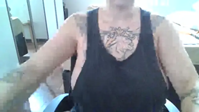 xxxluana online show from February 19, 2026, 2:36 pm