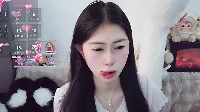 Snapshot of TuTu-077 chatting on May 4, 2026, 7:11 am TuTu-077 online show from May 4, 2026, 7:11 am