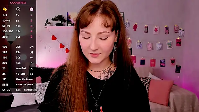 Snapshot of velvet_cherry_ chatting on July 22, 2026, 8:49 am velvet cherry online show from July 22, 2026, 8:49 am