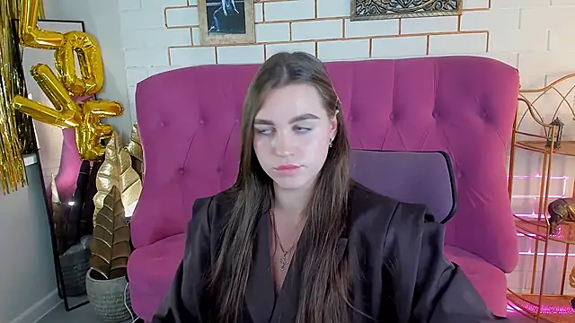 Snapshot of OlgaBanks chatting on November 19, 2025, 10:59 am OlgaBanks online show from November 19, 2025, 10:59 am