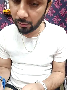 Cute Lucky online show from December 22, 2025, 12:16 pm