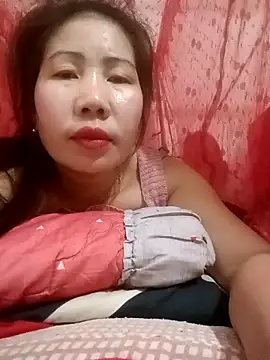 Snapshot of Reema_143 chatting on February 26, 2026, 9:48 pm Reema 143 online show from February 26, 2026, 9:48 pm