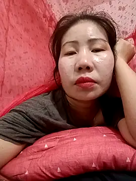 Snapshot of Reema_143 chatting on February 15, 2026, 11:47 pm Reema 143 online show from February 15, 2026, 11:47 pm