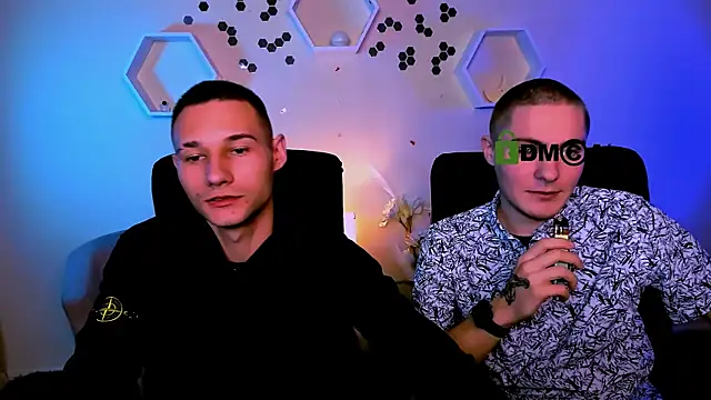 fred strong online show from November 21, 2025, 3:33 pm