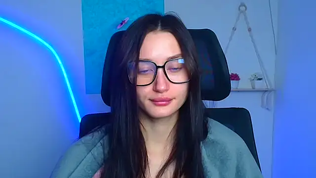 Stella XO online show from February 17, 2026, 6:44 am