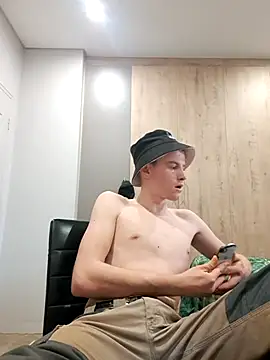 Tinny Twink RSA online show from November 20, 2025, 12:50 pm