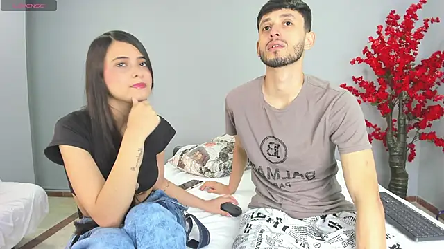 Snapshot of dracke_and_zara chatting on February 10, 2026, 12:37 pm dracke and zara online show from February 10, 2026, 12:37 pm