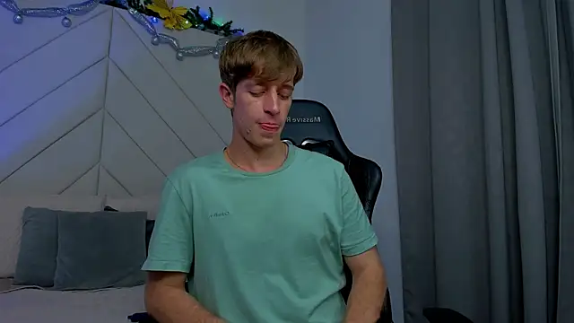 Ostin Saints online show from December 22, 2025, 5:29 am