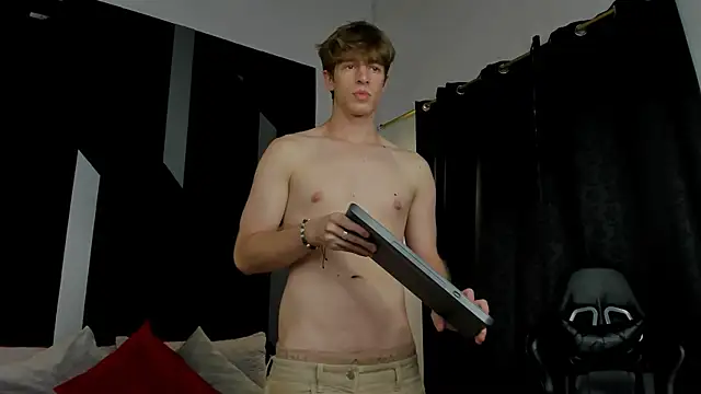 Ostin Saints online show from April 15, 2026, 7:07 pm