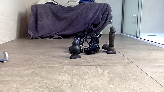 AsiaSlavePantyhosed online show from March 20, 2026, 1:34 pm