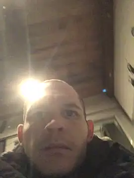 Spielzeugtwink online show from December 4, 2025, 10:42 pm