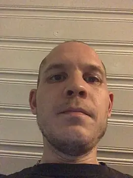 Spielzeugtwink online show from July 27, 2026, 9:22 pm