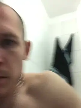 Spielzeugtwink online show from July 21, 2026, 8:54 pm