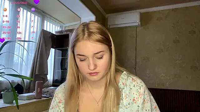 Snapshot of Malley_Saunds chatting on January 9, 2026, 7:04 am Malley Saunds online show from January 9, 2026, 7:04 am