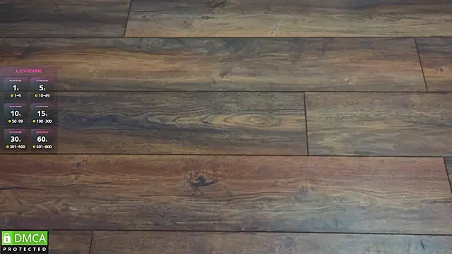 Snapshot of EmilieLong chatting on February 13, 2026, 5:29 am EmilieLong online show from February 13, 2026, 5:29 am