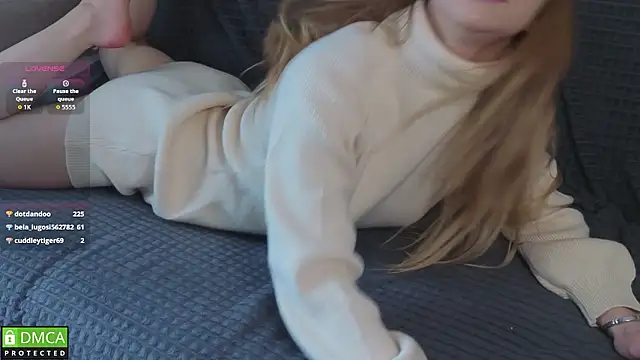 EmilieLong online show from March 27, 2026, 8:26 am