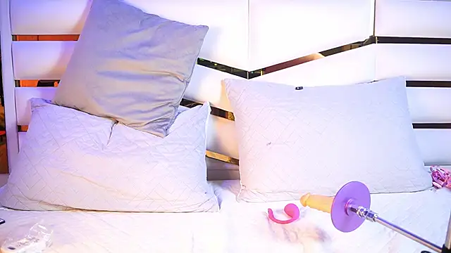 luciana agudelo online show from February 11, 2026, 7:25 pm