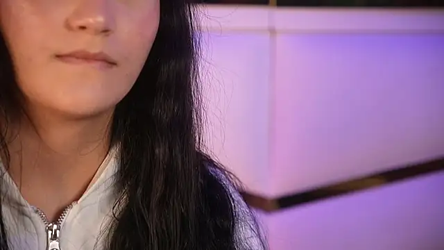 luciana agudelo online show from April 6, 2026, 7:04 pm