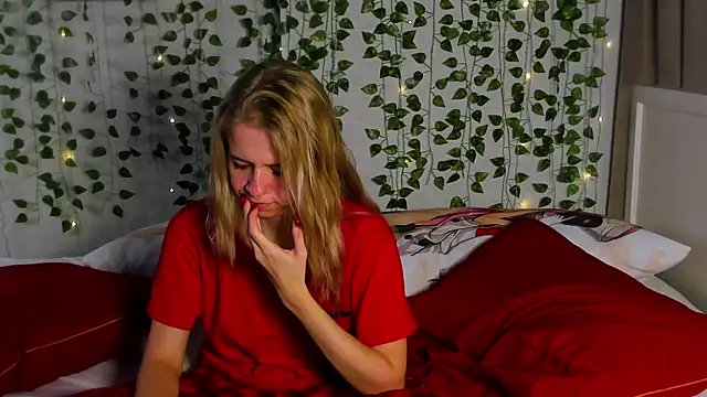 Snapshot of Cute_Beautiful_Princess chatting on November 27, 2025, 10:43 pm Cute Beautiful Princess online show from November 27, 2025, 10:43 pm