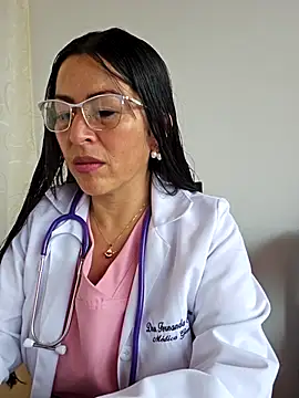 JustSamantha  online show from December 2, 2025, 2:08 pm