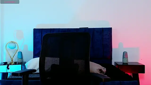 Ethan-Connor online show from January 6, 2026, 12:09 pm