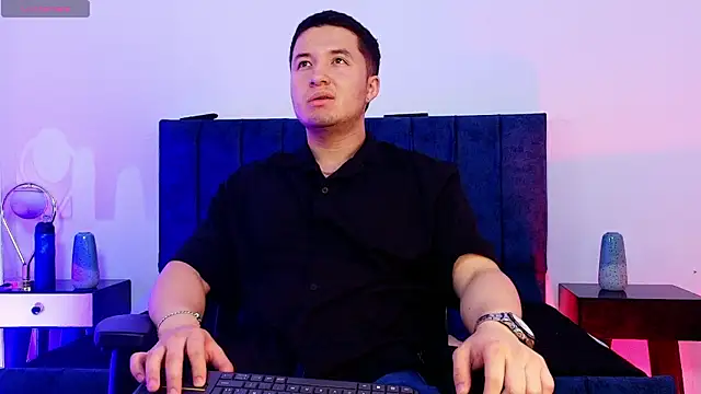 Ethan-Connor online show from January 7, 2026, 12:10 pm