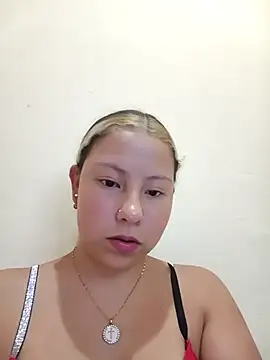 Amber Adams01 online show from November 27, 2025, 3:40 am