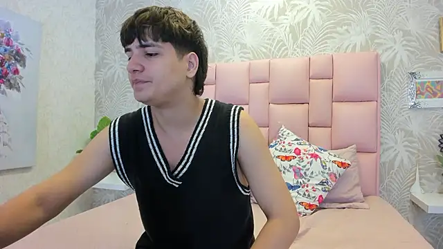 JakeSummer  online show from February 11, 2026, 1:11 pm