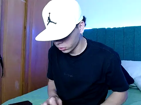 Lincon Ale online show from December 4, 2025, 8:30 pm