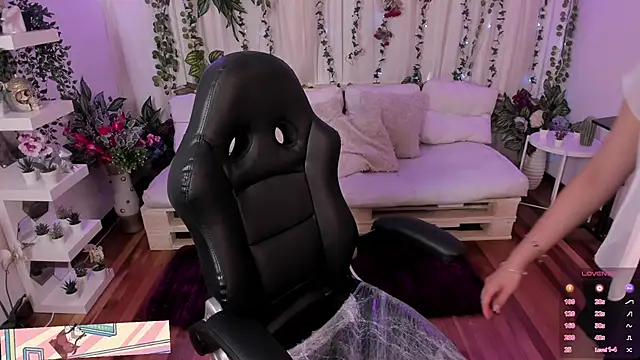 little xioo  online show from January 12, 2026, 8:15 pm