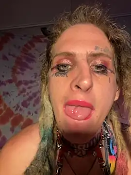 transsnowbunny online show from November 24, 2025, 1:44 pm