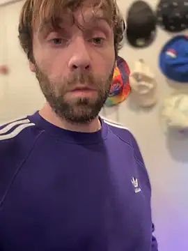 Snapshot of strippingmale1 chatting on November 26, 2025, 2:00 am strippingmale1 online show from November 26, 2025, 2:00 am