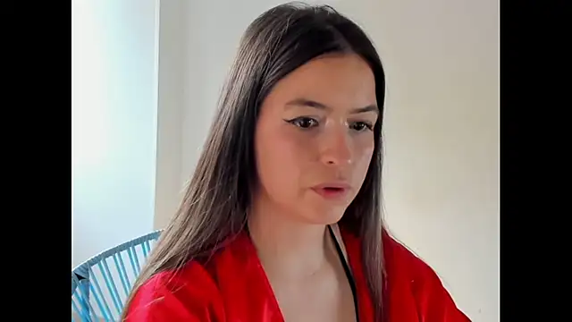 Little  Danni1 online show from November 26, 2025, 9:37 pm