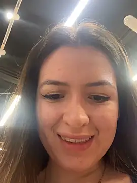 Little  Danni1 online show from February 8, 2026, 8:06 pm