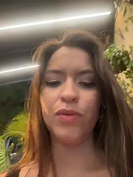 Little  Danni1 online show from May 16, 2026, 4:11 am