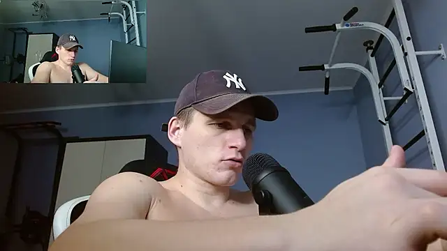 Poliglotjoe1 online show from January 12, 2026, 1:45 am