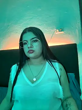 LouisaAlcott online show from November 20, 2025, 10:52 pm