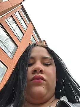 Kendra-daring online show from December 18, 2025, 6:34 pm