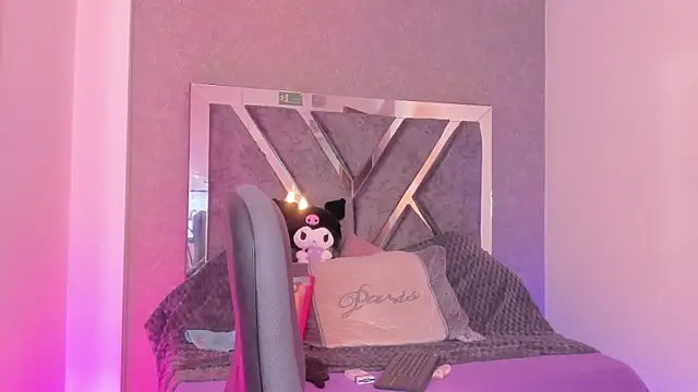 frany wolf  online show from January 14, 2026, 2:26 am