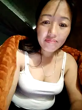 Jelly-squirt online show from December 17, 2025, 9:47 am