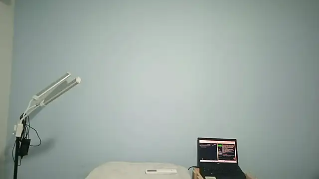 nelielg6 online show from December 20, 2025, 3:09 am