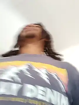 Eezxxx online show from January 6, 2026, 6:06 am