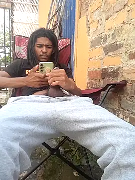 Eezxxx online show from March 26, 2026, 9:51 am