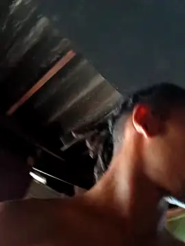 Eezxxx online show from December 20, 2025, 2:20 pm