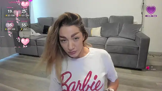 Snapshot of rossana_doll chatting on June 2, 2026, 10:59 am rossana doll online show from June 2, 2026, 10:59 am