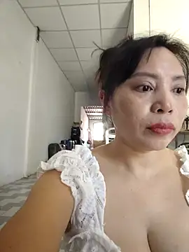 Snapshot of akura-03 chatting on November 24, 2025, 8:14 am akura-03 online show from November 24, 2025, 8:14 am