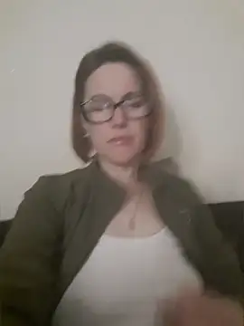 LanaOlbenst online show from April 8, 2026, 10:11 pm