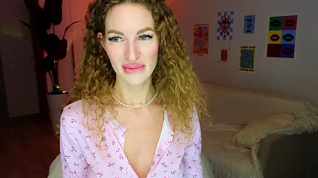 Anna  Herrera online show from March 9, 2026, 2:15 am